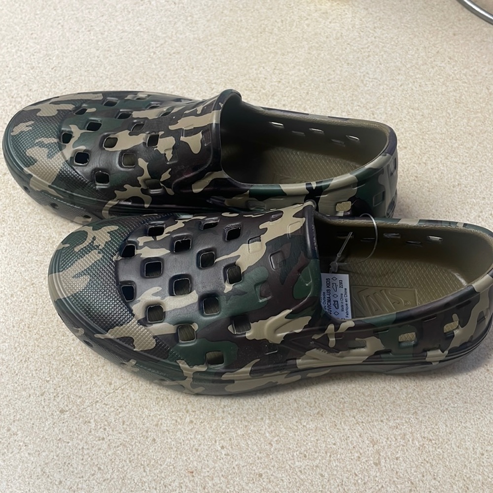 Slip On Camo Vans
